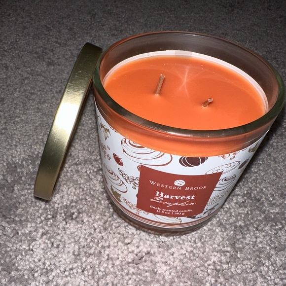 NWT western brook harvest pumpkin 🎃 scented candle 🕯️ - Picture 4 of 5